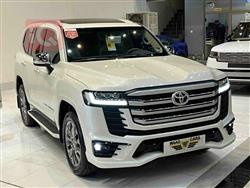 تۆیۆتا لاند کروزەر